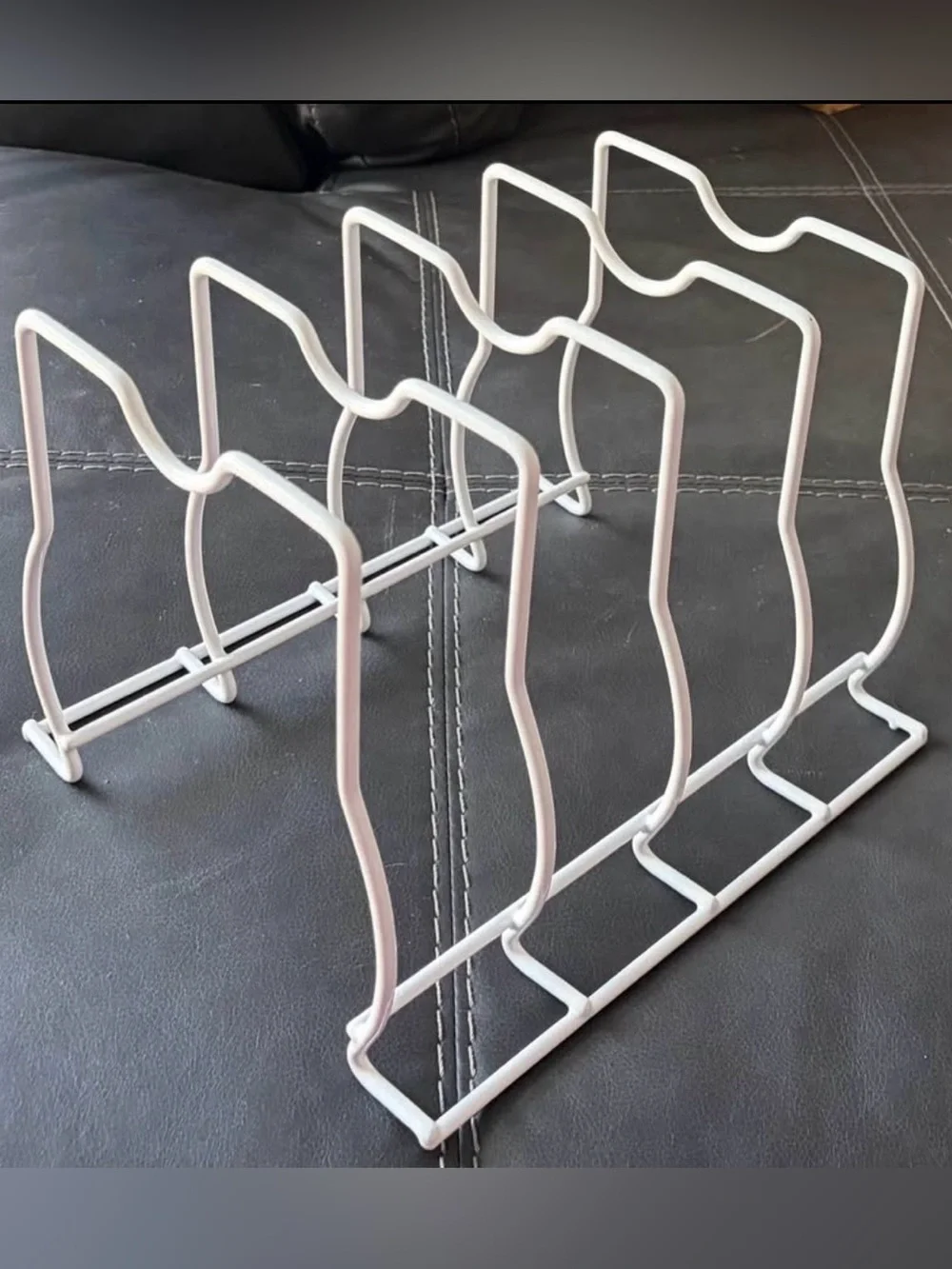 NWOT, 4-Slot Lid & Bakeware Storage Rack, White